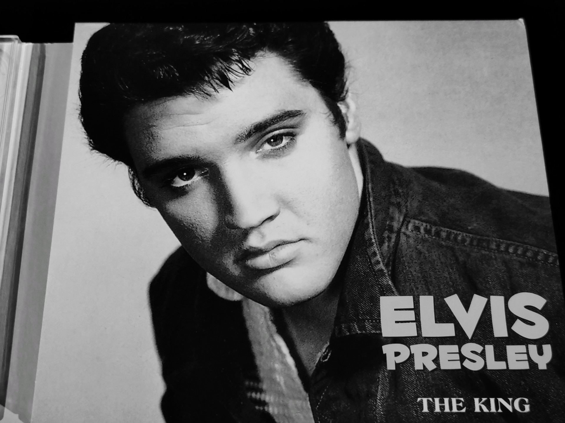 I går ville Elvis ha fylt 90 år  – Ett øyeblikk endret alt