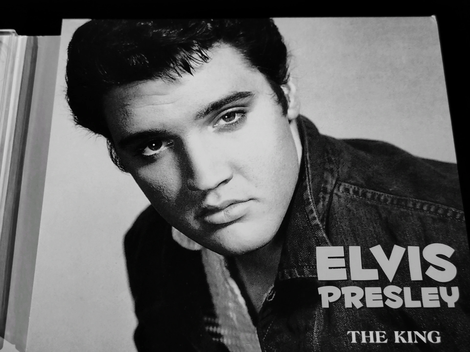 I går ville Elvis ha fylt 90 år  – Ett øyeblikk endret alt