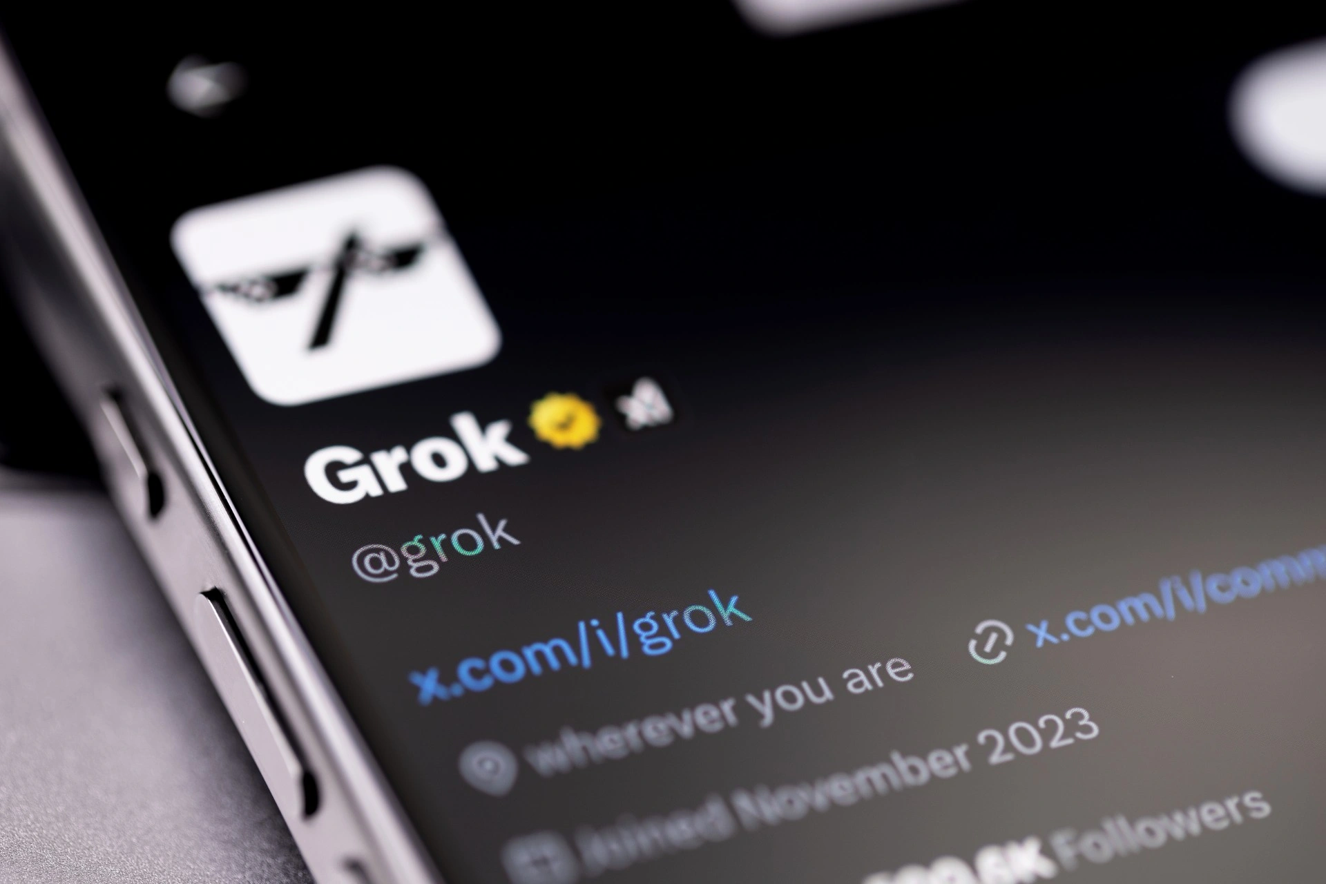 Elon Musk lanserer konkurrent til ChatGPT: Dette blir annerledes