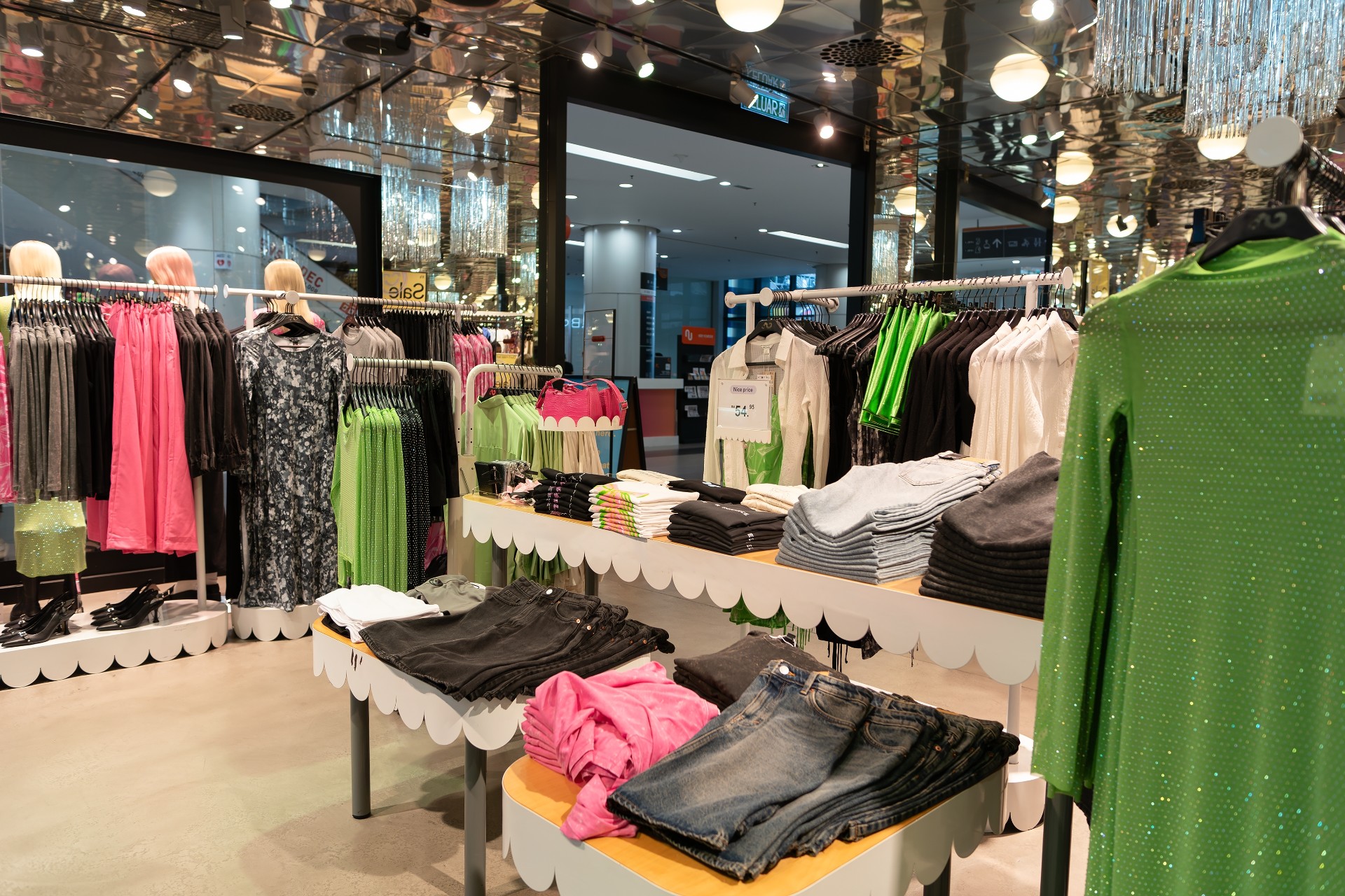 H&M: Disse butikkene legges ned