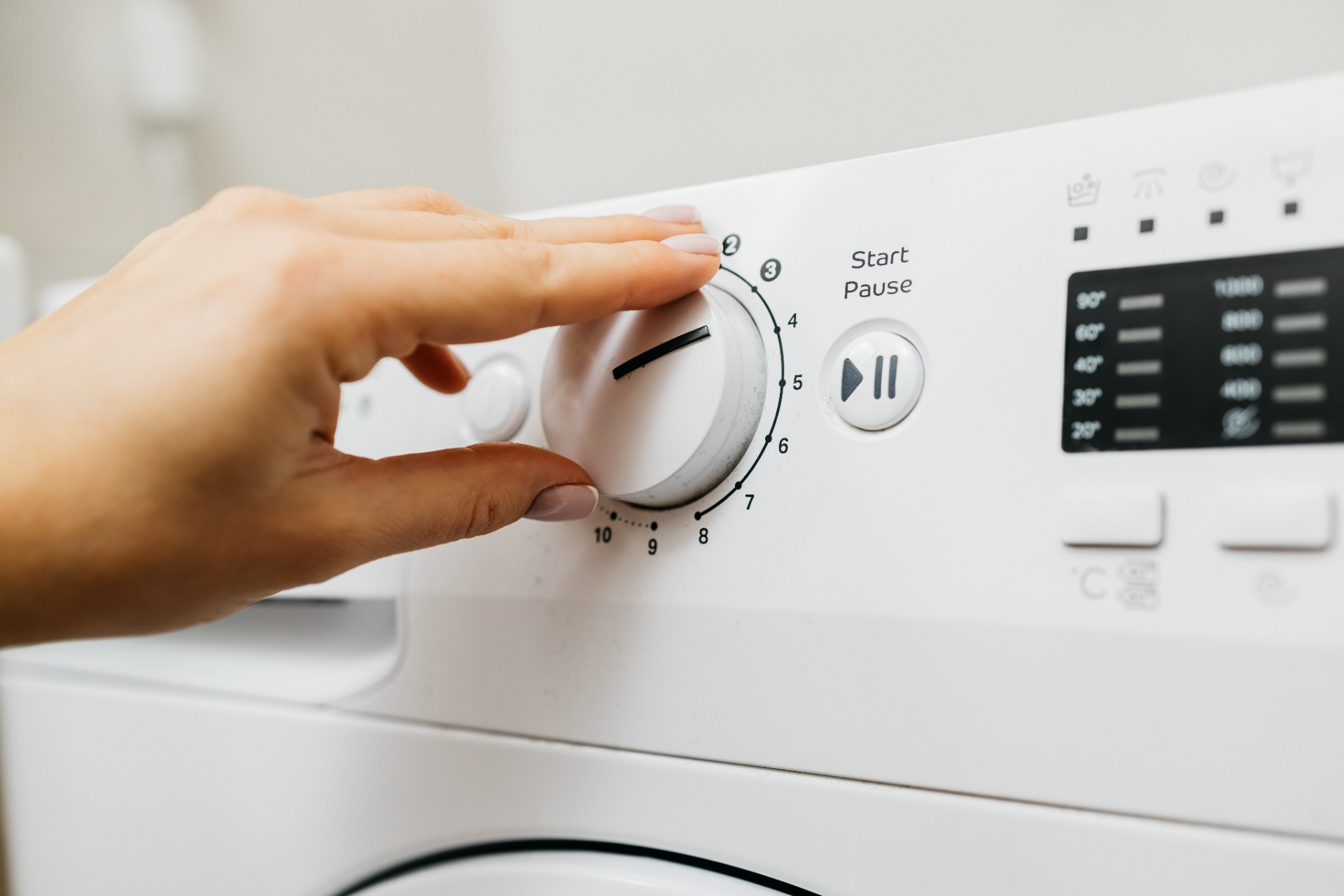 Halvere vaskekostnadene: Dette enkle klikket reduserer energikostnadene dine drastisk