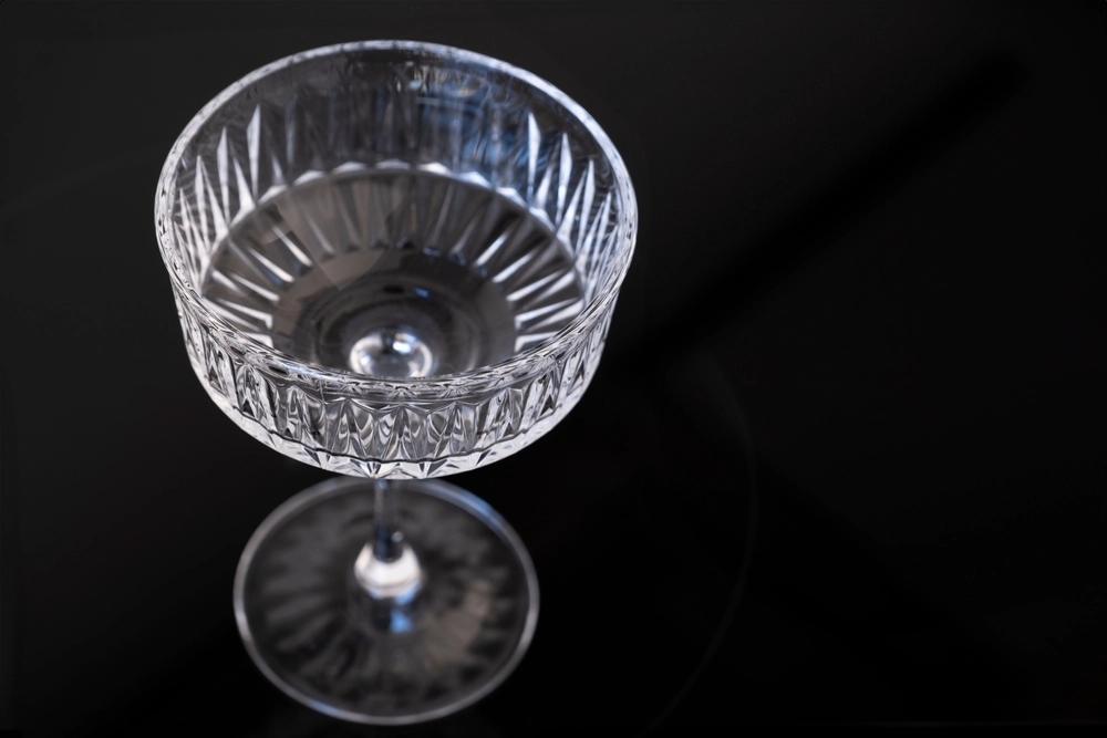 Den geniale ett-sekunds-testen: Slik avslører du om glasset ditt er krystall eller billig glass