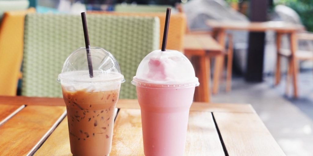 Fastfood ansatt arrestert for å tisse i milkshake mix