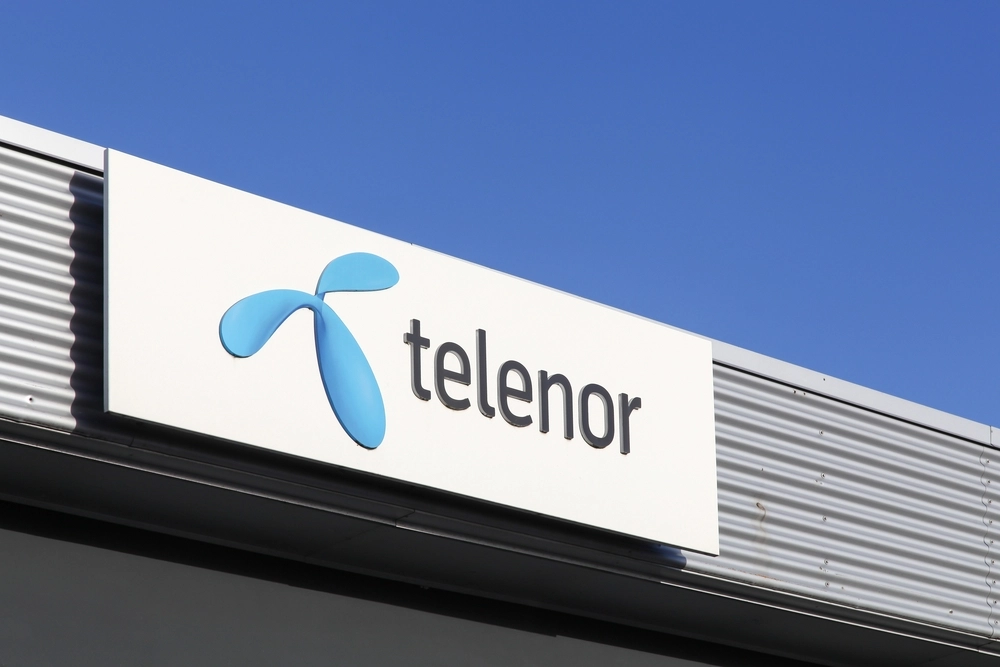 77 prosent dyrere e-post: Telenor-kunder kaller det &laquo;bondefangeri&raquo;