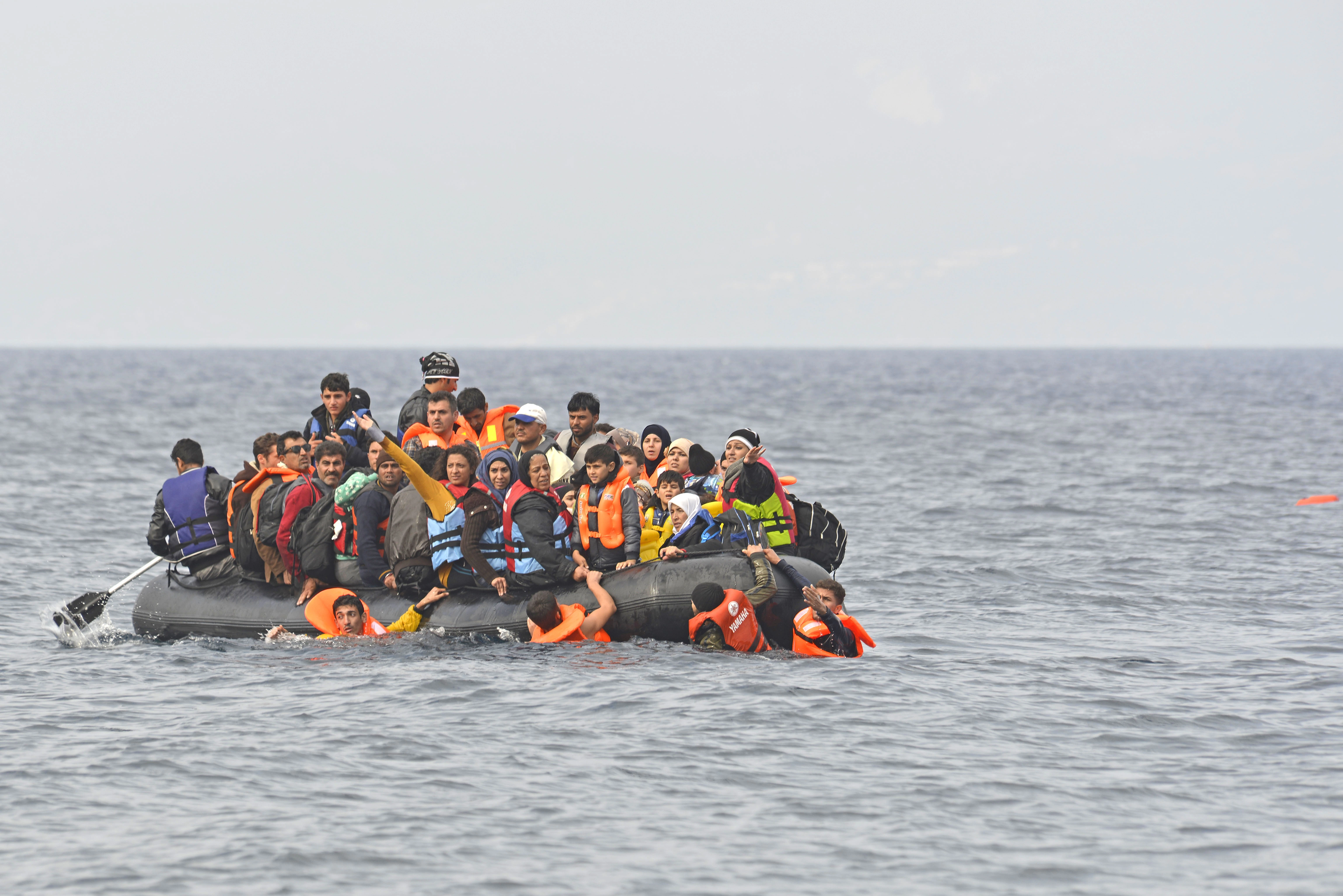 872 migranter krysset Den engelske kanal lørdag