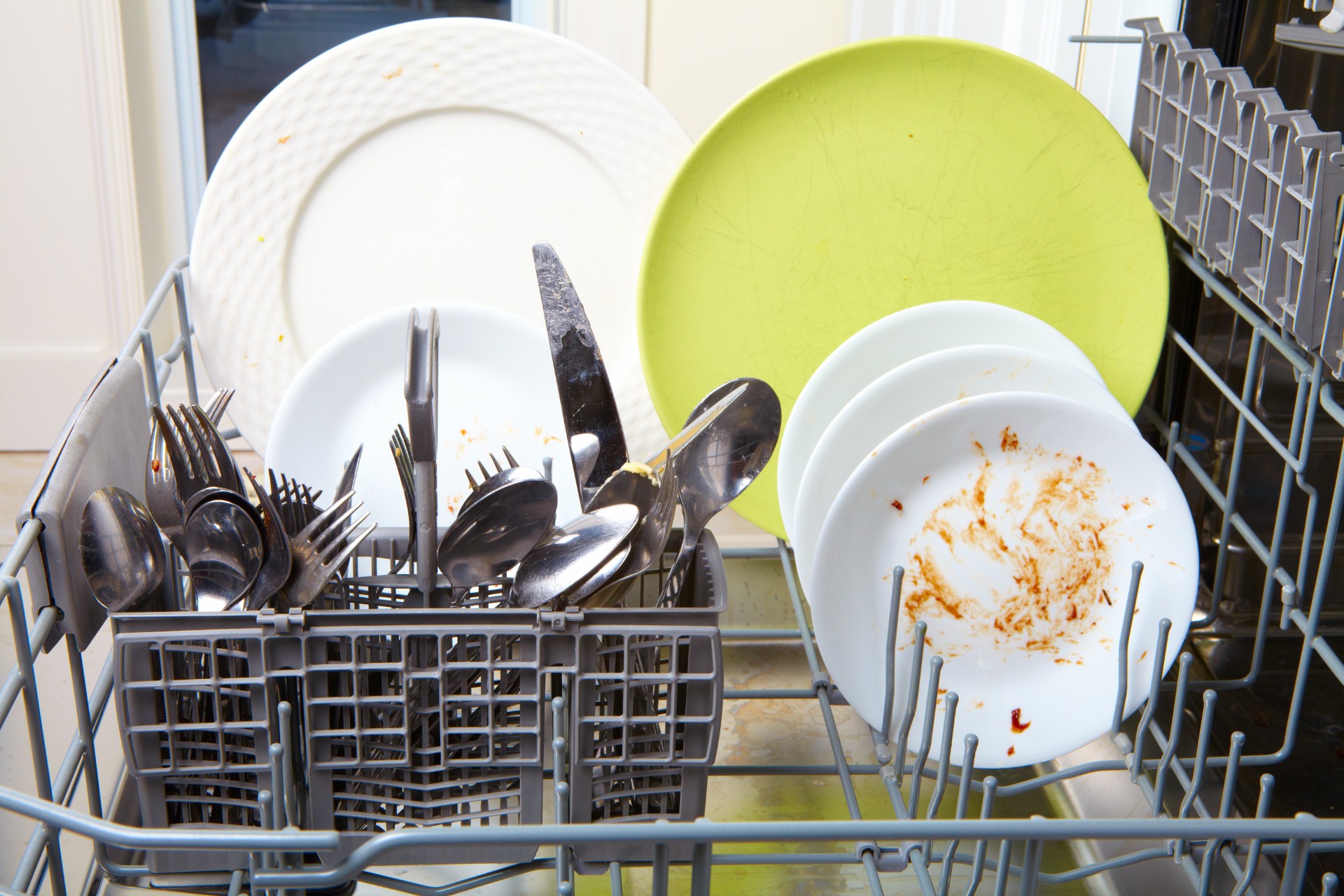 Mange gjør feil – Denne veien skal bestikket stå i oppvaskmaskinen