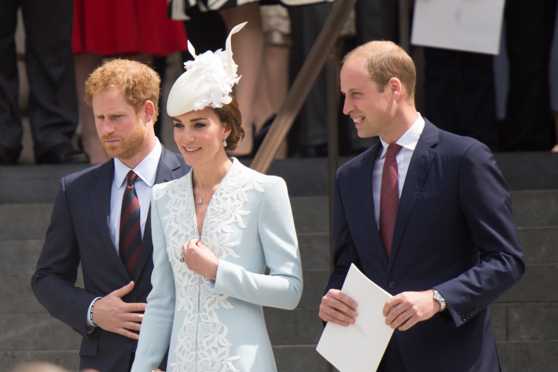 Prins William raser mot broren: Vil frata Harry kongelig tittel