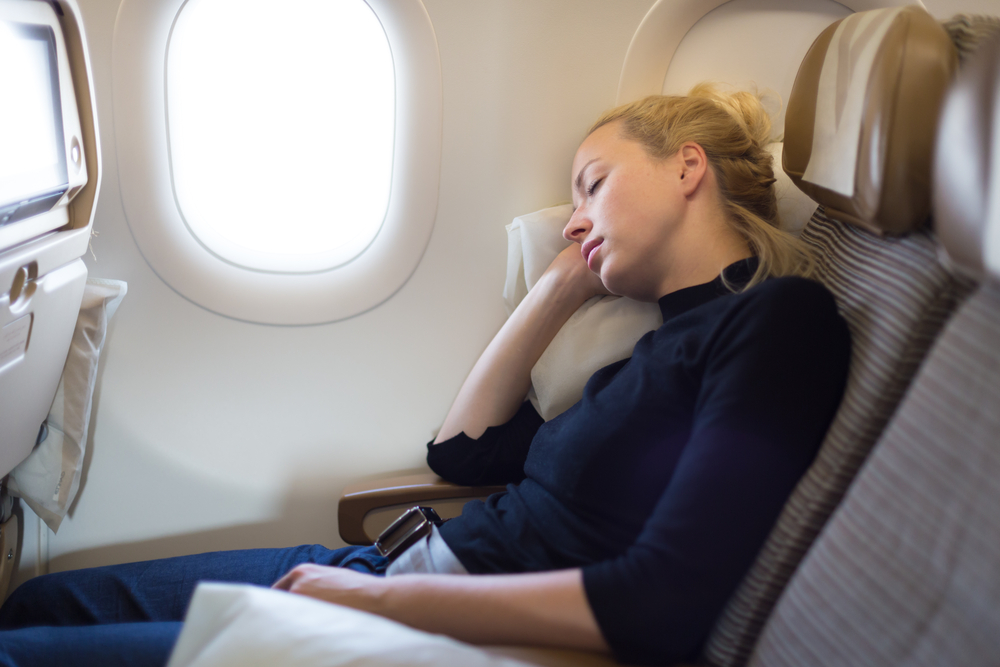 Pass på: Derfor må du aldri sove når flyet lander eller letter