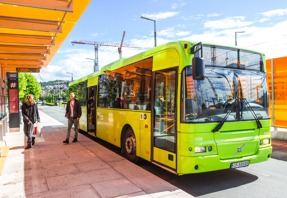 Amalie kom for sent til bussen – det gjorde at hun ble millionær