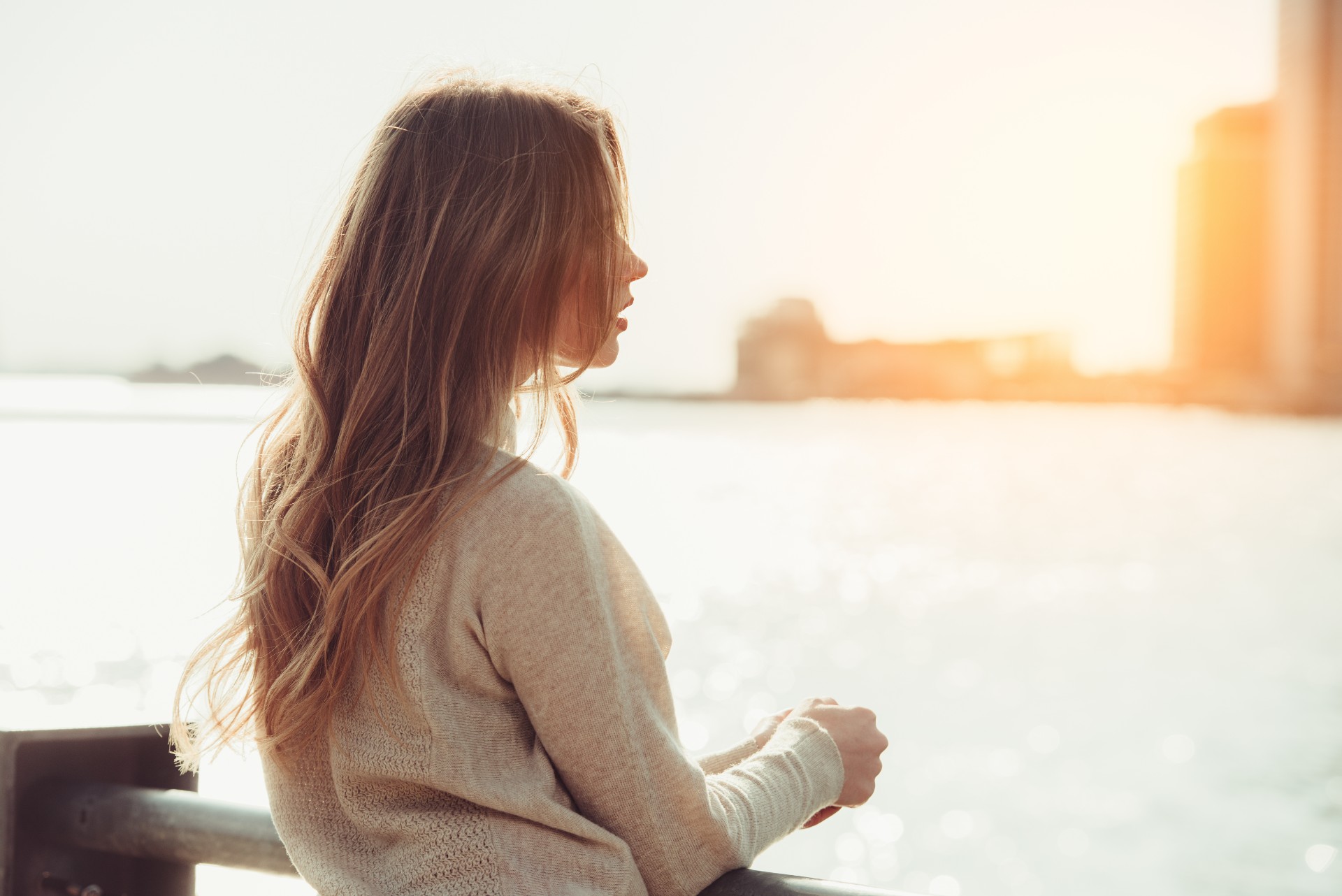 Dette er forskjellen på å være introvert og ekstrovert