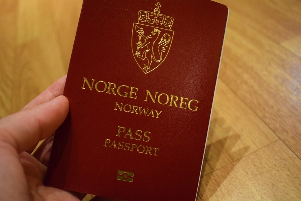 Mann nektet pass og utenlandsreise på grunn av sitt &laquo;for grove&raquo; etternavn