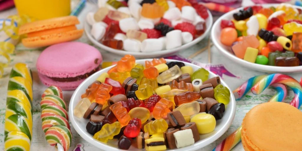 3 åring sjokkerer: Bursdagskake går verden rundt