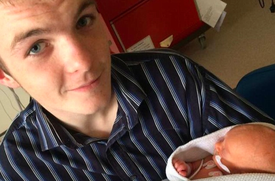 17-åring funnet død i hjemmet sitt: Mistet sin nyfødte baby 12 dager tidligere