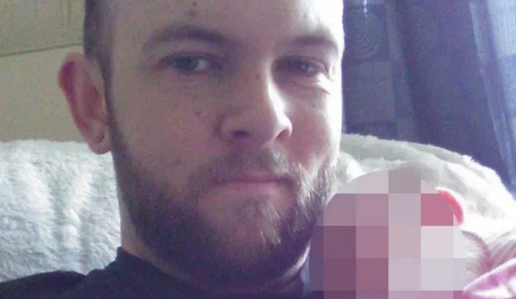Mann sendte sms til elskerinne – rett etter han hadde kvalt kona si som nettopp hadde født barnet hans