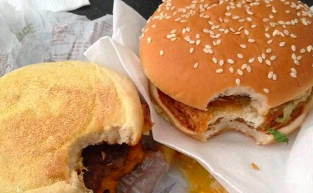 Laura bestilte to burgere på McDonald’s: Ble kvalm da hun åpnet posen