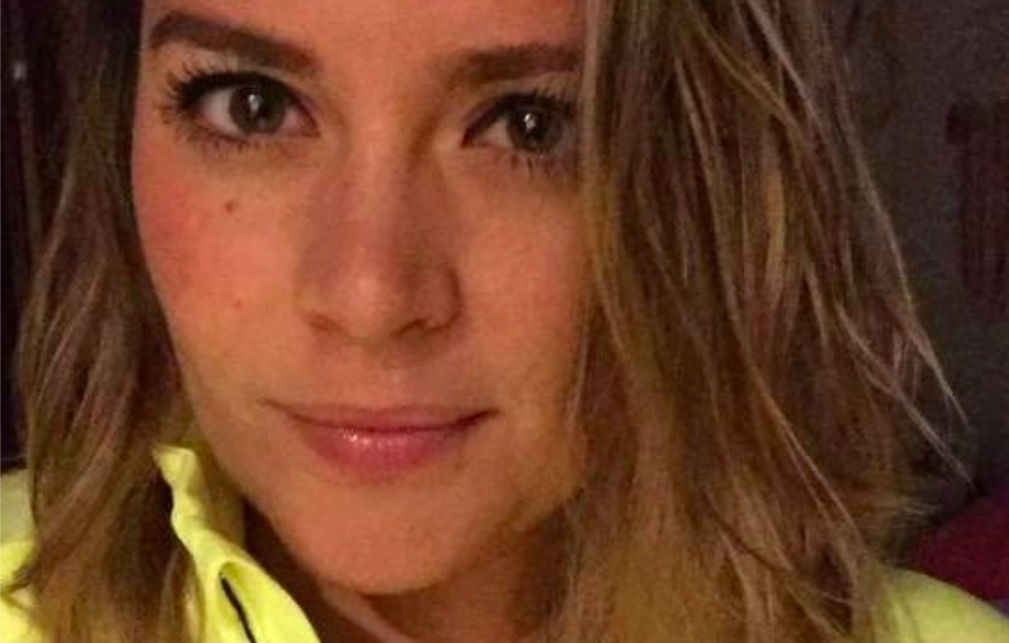 Lærer sparket fra jobben sin etter hun delte bilder av bryllupet sitt på nettet