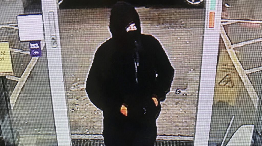 Politiet ber om tips etter ran