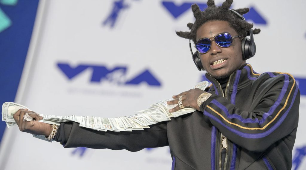 Hva er det som foregår?!? Har kjent rapper samleie under hockey spillet?