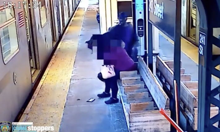 Nei, nei, nei: Mann smører dritt i ansiktet på kvinne på T-banen