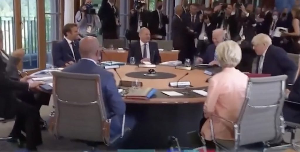 G7 ledere gjør narr av macho Putin