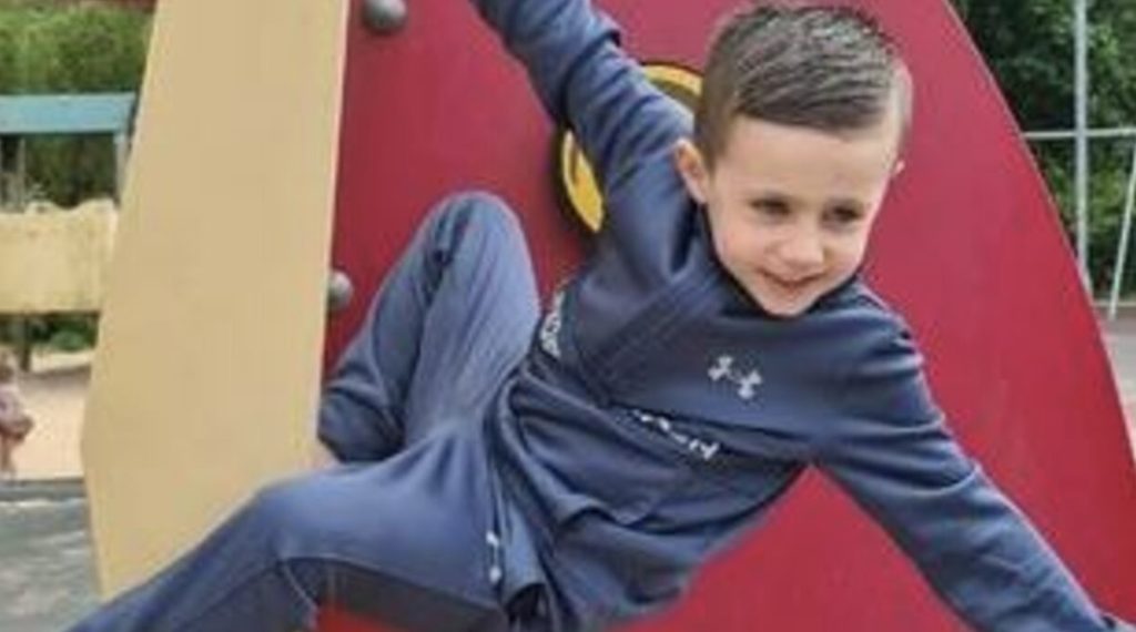 Femåring død i ballongulykke: Nå advarer moren andre