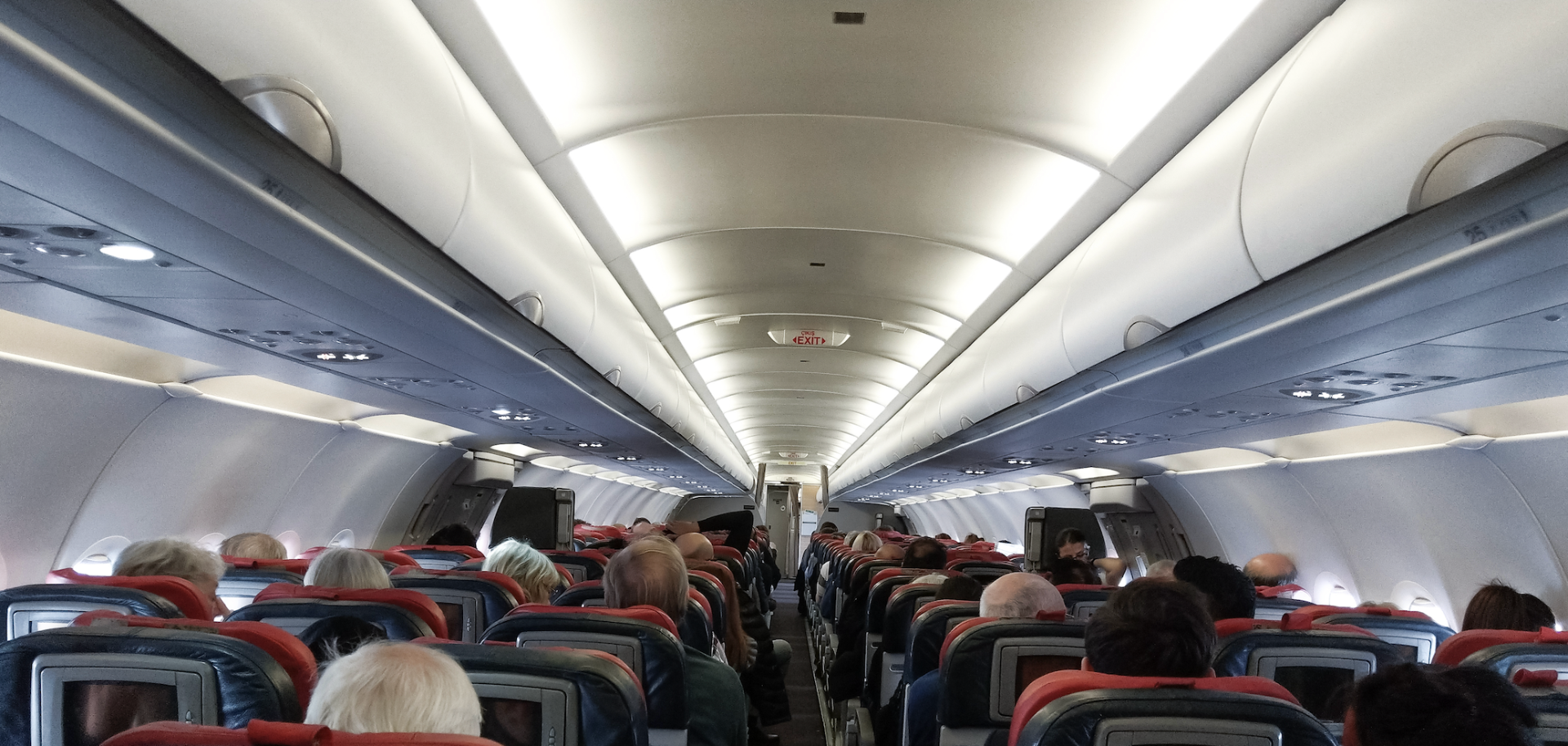 Avslører ukjent detalj i flykabinen