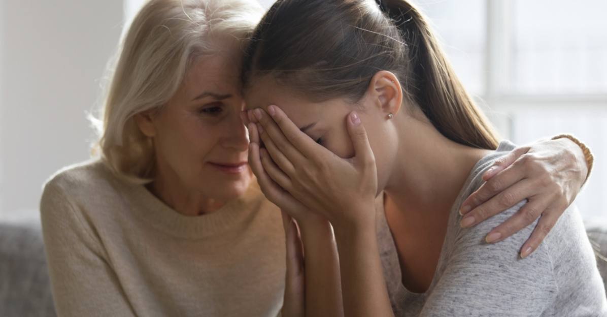 «Svigermoren min elsker ikke barnet mitt like mye som sine andre barnebarn – dråpen var gaven hun ga datteren min»
