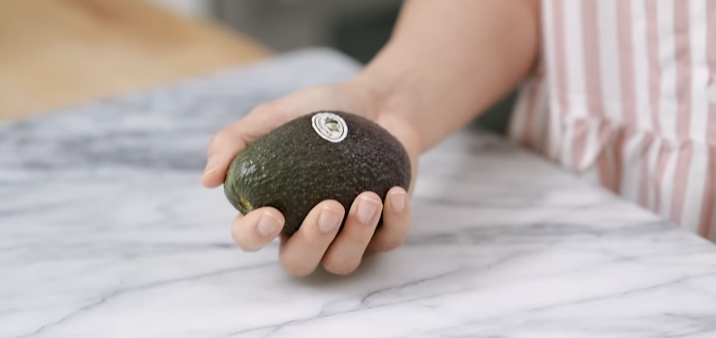 Slik modner du en avokado på kun 10 minutter