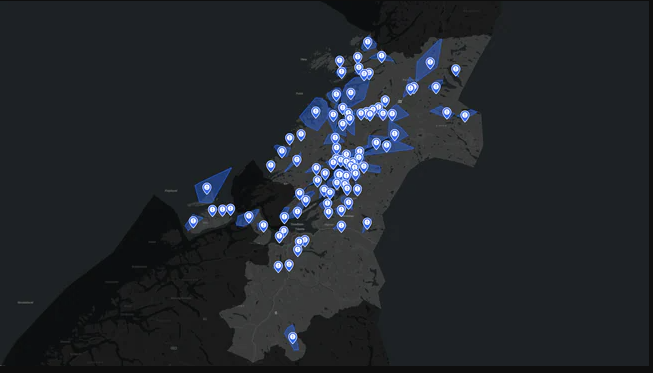 Været i dag: Tusenvis uten strøm etter uvær