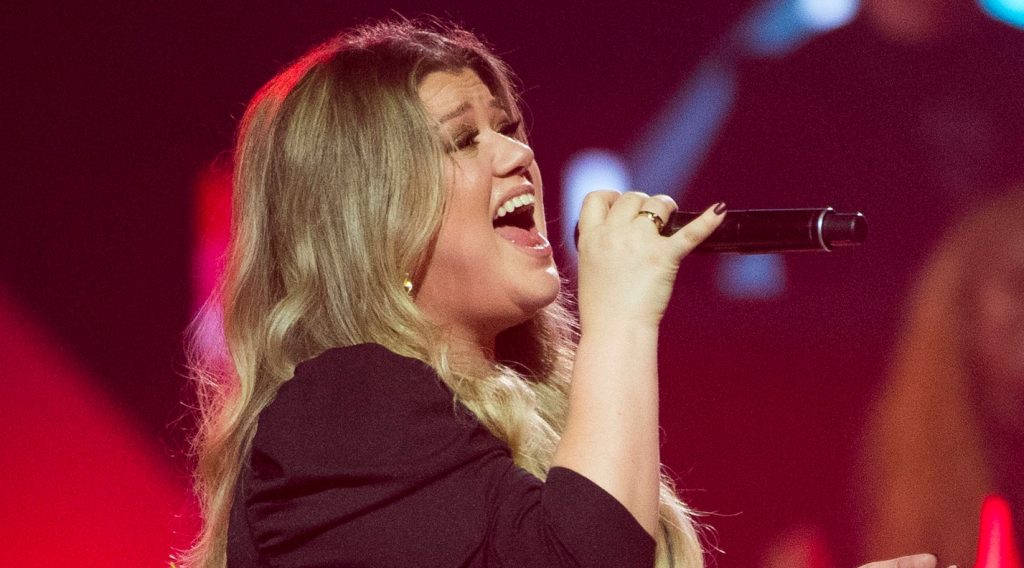 Popartist med kontroversielt utsagn: – Jeg gir datteren min ris