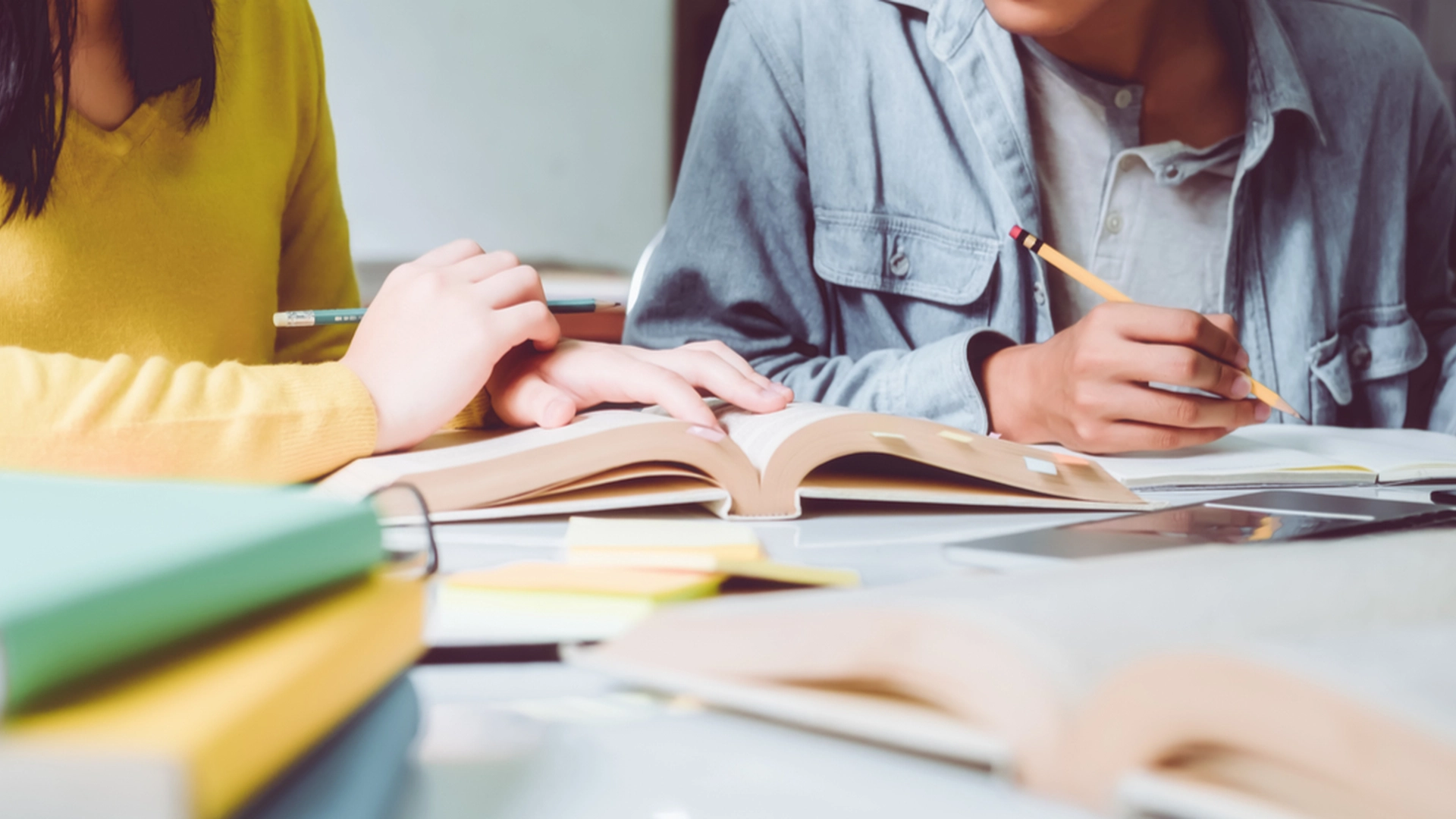 Internett gjør narr av skolen: Kan du se hva det ligner på?