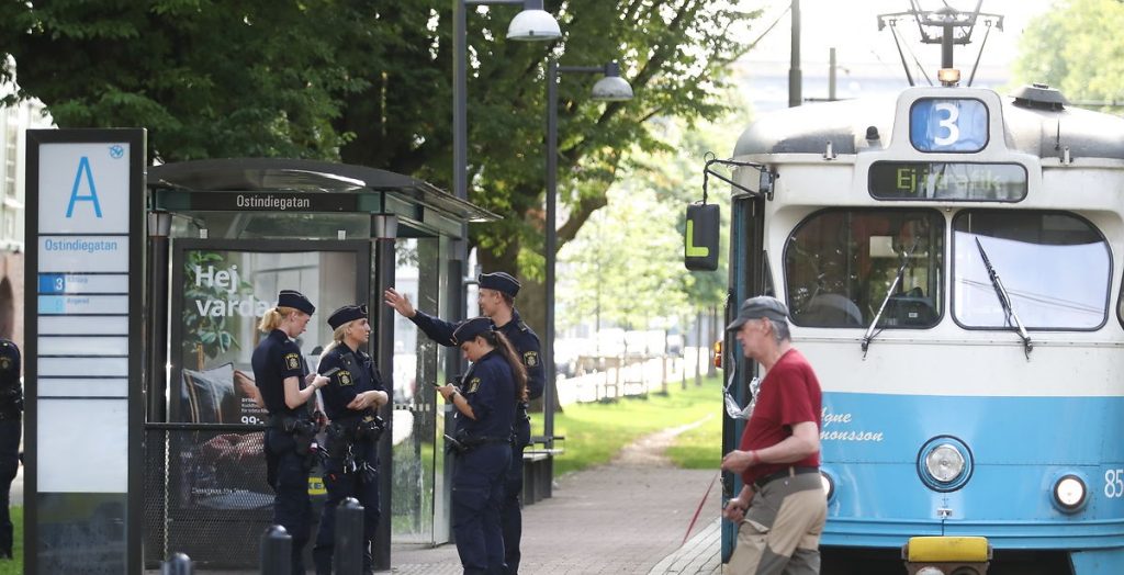 Kvinne skutt i trikk: Nå har politiet pågrepet en mann