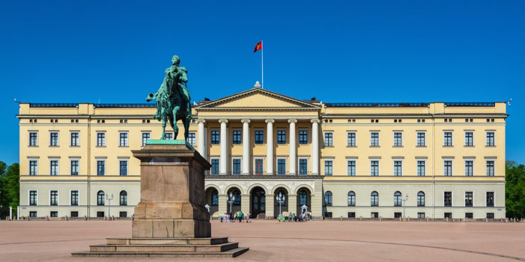 Prins Harry hyller det norske Kongehuset