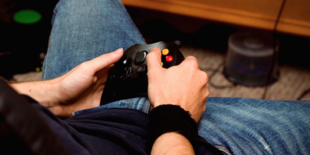 Tenåring med brukket ben spilte dataspill i 22 dager – så oppdaget foreldrene stillheten fra rommet hans