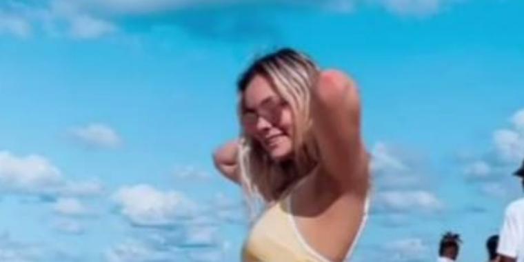 Sniker seg inn på strandbildet: Det var ikke meningen