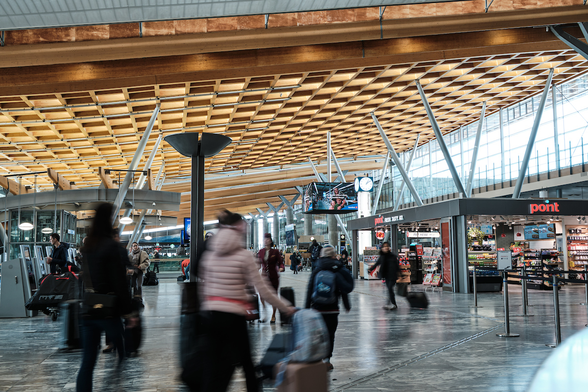 Avinor med klar beskjed til reisende: Forbered dere godt