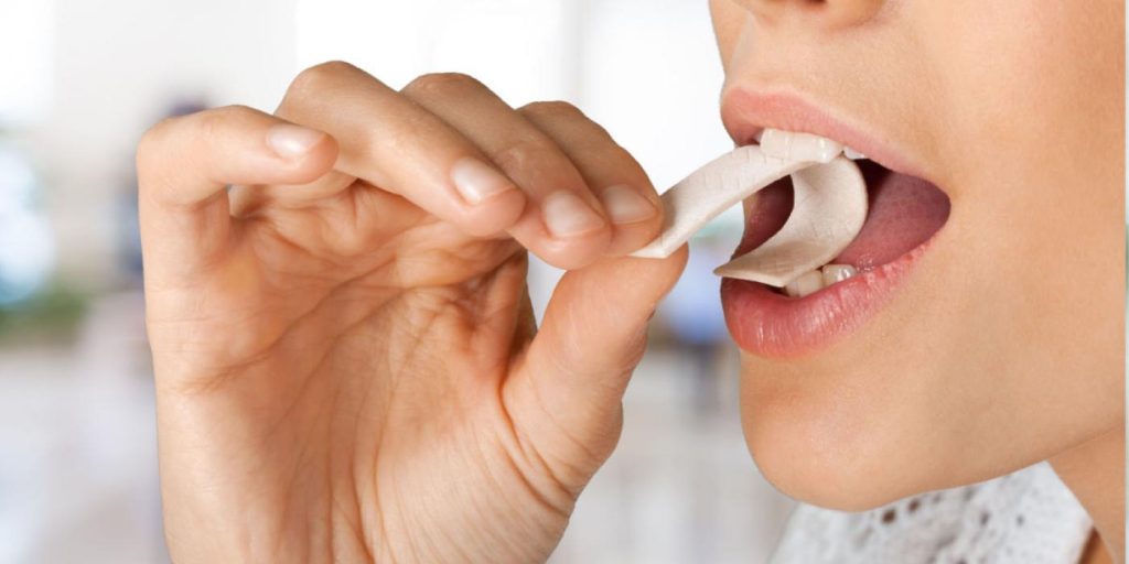 Dette skjer med kroppen når du svelger tyggegummi