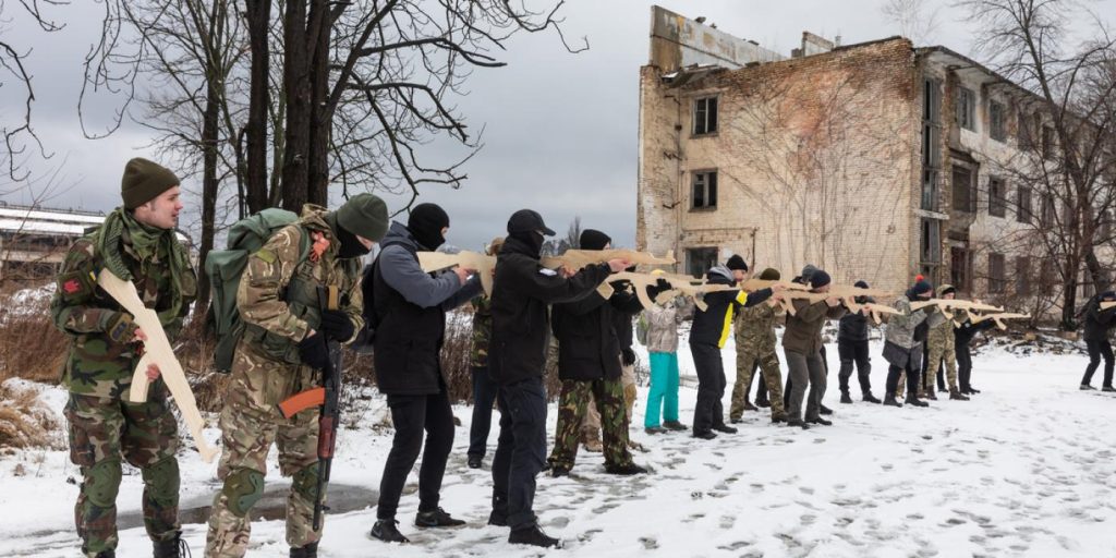 Hviterussland klar til å støtte Putin: Ukrainere oppfordret til å gripe våpen og slå tilbake