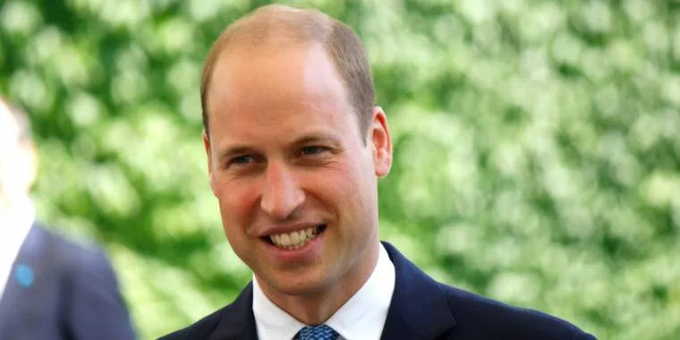 Se bildene: Prins William oppdaget på homofil restaurant